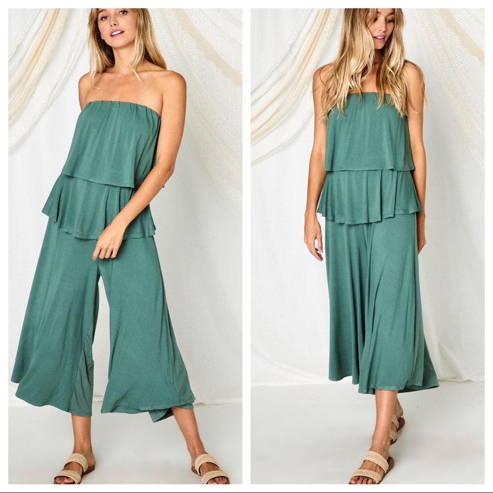 Chic and Fabulous Off The Shoulder Tiered Jumpsuit - Picture 3 of 4